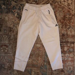 Adidas jogger men’s size M slightly heathered cream color